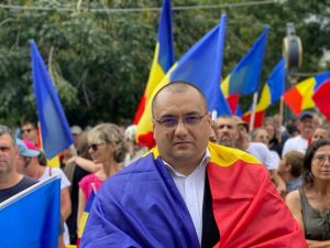 Cristian Terheș: România are nevoie de un președinte patriot. După ce 8 ani nu a făcut nimic, faraonul de la Cotroceni face România de râs – 60m.ro