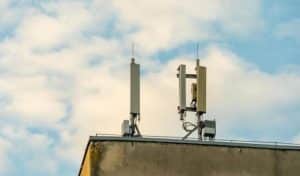 Ancheta extinsă a jurnaliștilor: Mai multe antene „spion”, depistate pe ambasadele Rusiei din toată Europa