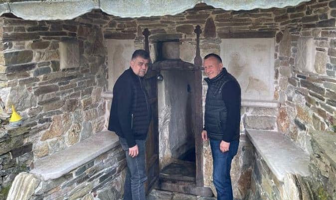 Cornel Nistorescu, despre vizita lui Marcel Ciolacu la Athos: Marketing politico-religios, cu iz de prefăcătorie electorală – 60m.ro