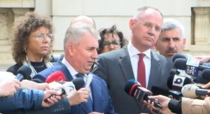 Bode a luat postura de slugă la vizita lui Karner! Schengen când o zbura porcul/ Karner: Nu pot să ofer astăzi o dată fixă – 60m.ro