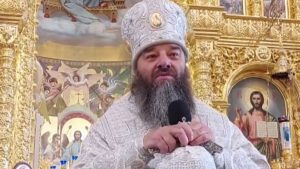 Ucraina confiscă bisericile românești! Preoţii români din Cernăuţi cer Parlamentului României să medieze conflictul dintre bisericile din Ucraina – 60m.ro