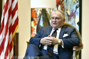 Fostul ambasador al SUA în România, Adrian Zuckerman, spune motivele pentru care România nu e primită în Schengen: „Ar trebui să aibă rușine!”