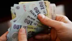 Se pregătește interzicerea banilor cash: Salariul doar pe card! – 60m.ro