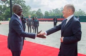 Președintele Kenyei anunță un nou acord: 250.000 de kenyeni vor fi trimiși în Germania pentru a acoperi cerințele de forță de muncă