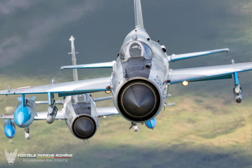 Adio Mig-21! Ceremonii de retragere din serviciu la bazele aeriene de la Câmpia Turzii, Borcea şi Bacău – 60m.ro