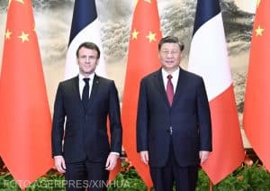 Presa internațională speculează despre ”planul secret” pentru încheierea crizei din Ucraina și rolul lui Emmanuel Macron