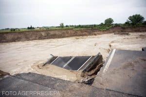 Pagube de miliarde de euro după inundaţiile catastrofale din Italia
