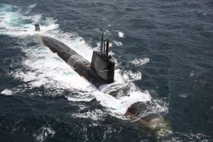 România cumpără două nave britanice la mâna a doua și două submarine franțuzești – 60m.ro