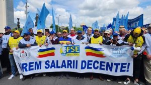 Răspunsul sindicaliștilor din Educație după măririle de salarii anunțate de Guvern: „Nu avem nevoie de ajutoare sociale! Salariații sunt hotărâți să iasă masiv în stradă” – 60m.ro