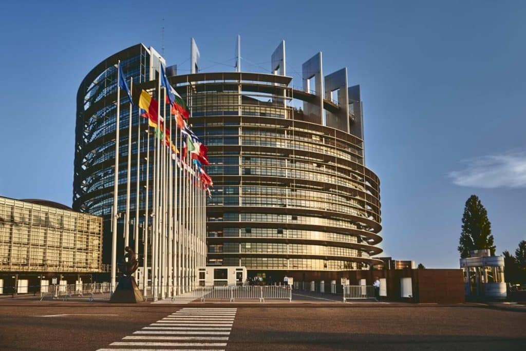 Qatargate: Eurodeputata greacă Eva Kaili îşi va relua funcţiile săptămâna viitoare, spune avocatul său