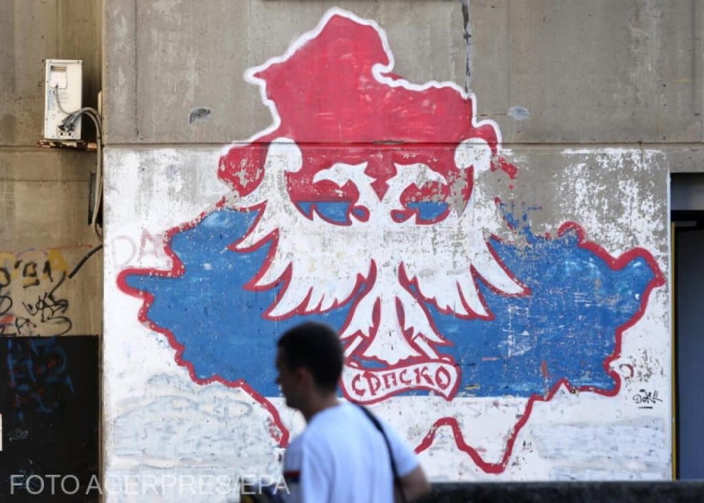 Tensiuni în Balcani. Soldaţi NATO amplasaţi în jurul primăriilor din regiunile majoritar sârbe din Kosovo