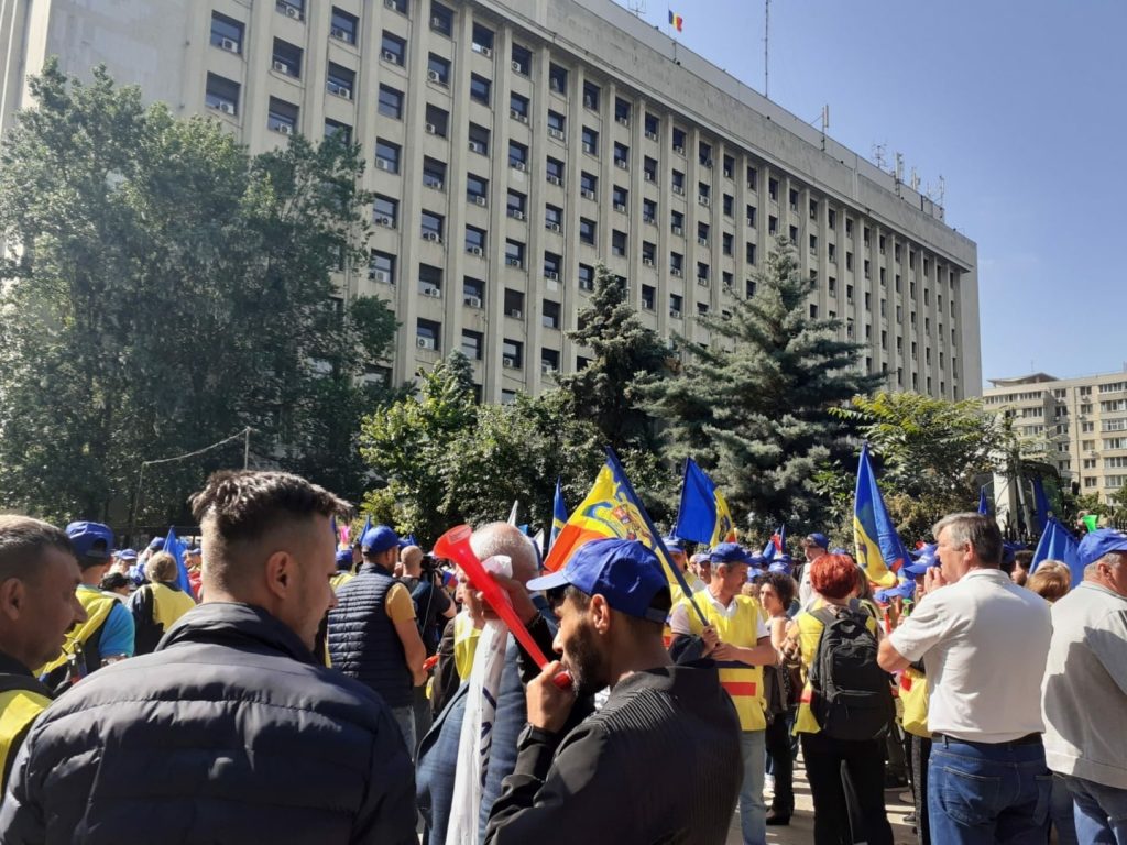 Sindicatele de la CFR amenință cu greva generală, de la 1 iulie: Proteste la ușa lui Grindeanu – 60m.ro