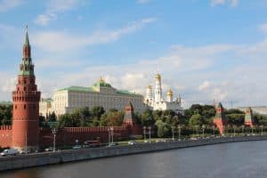 Moscova, atacată de 8 drone ucrainene, susține Ministerul rus al Apărării. Cine ar fi fost cei vizați