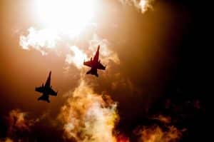 Bang supersonic în SUA. Două avioane de luptă s-au prăbușit în timp ce încercau să intercepteze o aeronavă