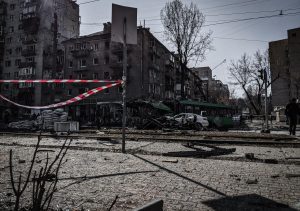 Explozie la un baraj de lângă Herson. Zeci de mii de persoane, în zona critică. Podoliak: Creşte pericolul unei catastrofe nucleare