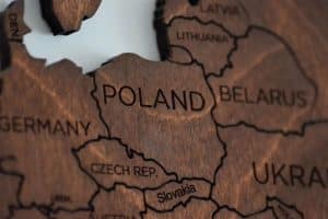 Polonia sfidează iar UE. Refuză să participe la mecanismul de redistribuire a refugiaţilor decis la Consiliul JAI