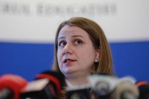 Ligia Deca: Asistăm la o victorie a tuturor celor care au susţinut educaţia – 60m.ro
