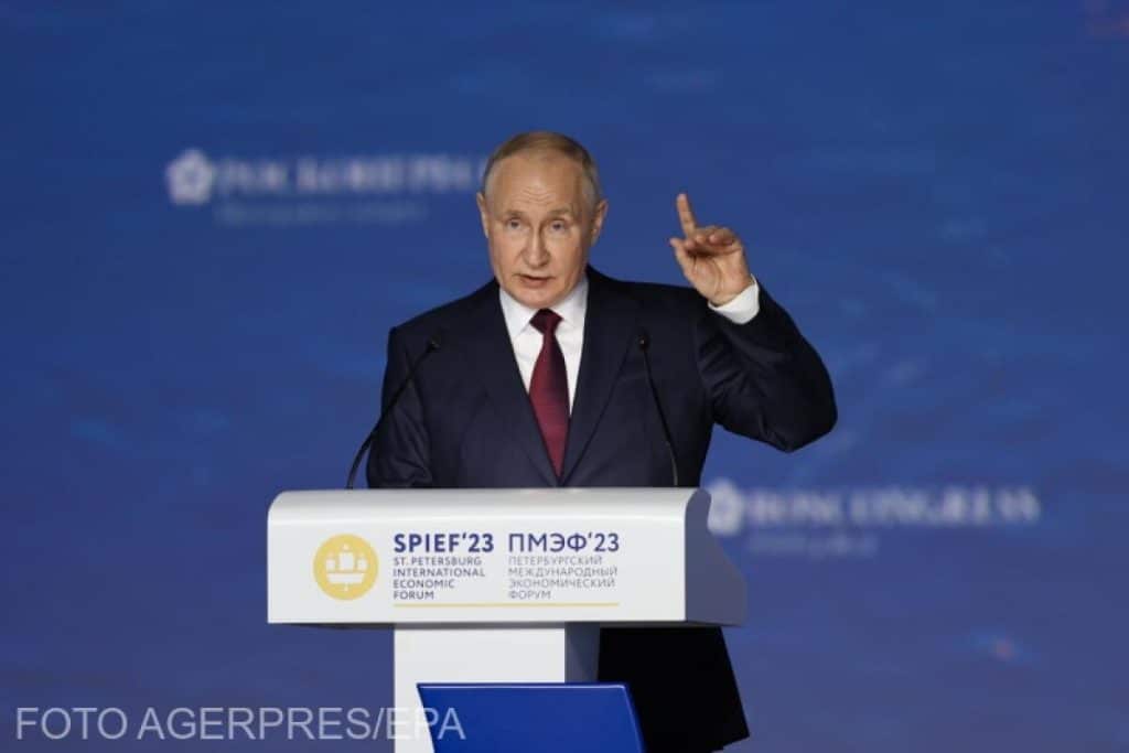 Putin spune că situaţia din Ucraina s-ar fi putut schimba dacă la Washington ar fi fost altă conducere. Se simte provocat de Occident „să apese pe butoane”