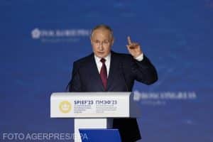 Putin spune că situaţia din Ucraina s-ar fi putut schimba dacă la Washington ar fi fost altă conducere. Se simte provocat de Occident „să apese pe butoane”