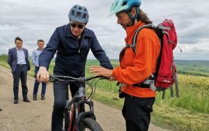 Geoană s-a făcut trotinetist, rețeta eșecului în politică – 60m.ro