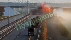 Armata rusă a bombardat autostrada M4 care duce spre Moscova (VIDEO) // Avionul lui Putin a decolat spre Sankt-Petersburg