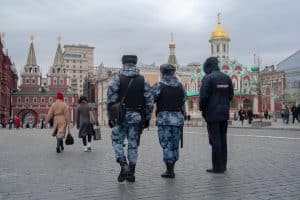 Primarul din Moscova recunoaște că „situația este dificilă”. Luni se anunță „zi liberă” pentru „minimizarea riscurilor”