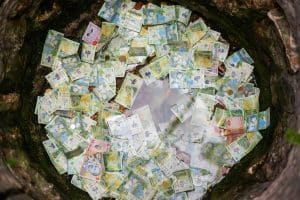 Cine este milionarul ‘frustrat’ care a ratat examenul de bacalaureat pentru a 27-a oară