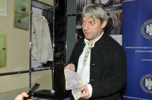 AUR: PSD și PNL preferă sinecuriștii, nu profesioniștii! Crimele comunismului sunt ținute la sertar – 60m.ro