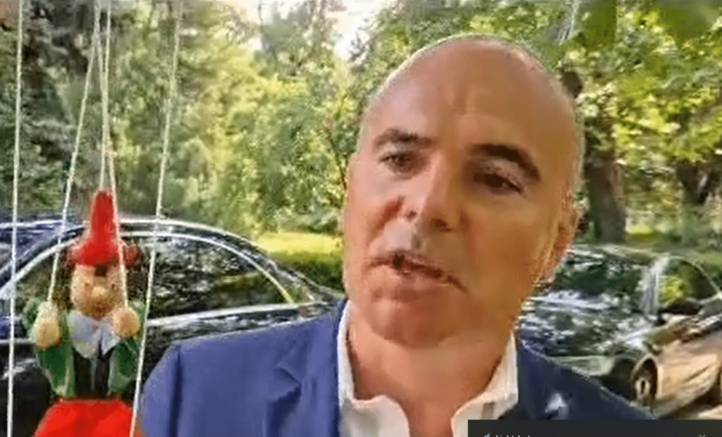 VIDEO: Rareș Bogdan, un pinocchio al politicii dâmbovițene – 60m.ro