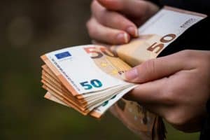 UE alocă 106 milioane euro pentru 18 proiecte noi de protecţie, conservare şi depoluare a apelor