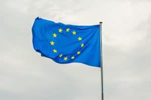 UE vrea să finalizeze pactul privind migrația în pofida opoziției Ungariei şi Poloniei, susține premierul spaniol Pedro Sanchez