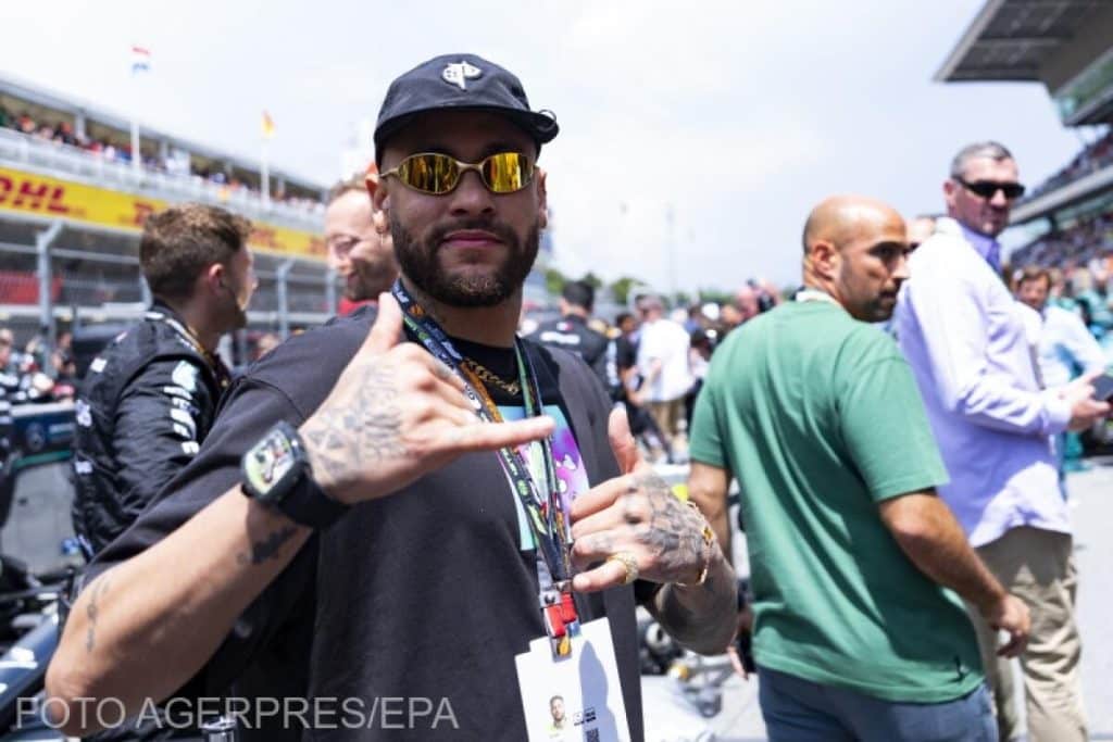 Neymar a vrut lac și plajă în curte, iar cum plătește scump. A primit o amendă de 3,3 milioane de dolari