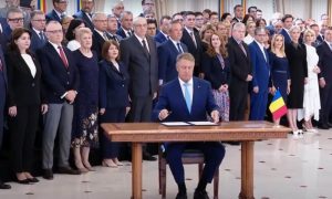 AUR: Iohannis a oficiat slujba de înmormântare a educației – 60m.ro