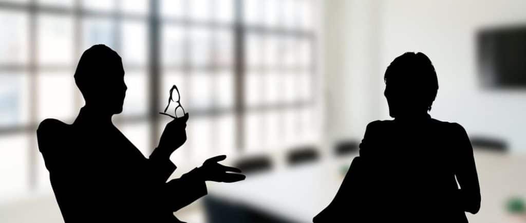 Ancheta prezentatorului BBC care primea poze indecente de la un adolescent: Directorul general al postului se va confrunta cu o serie de întrebări