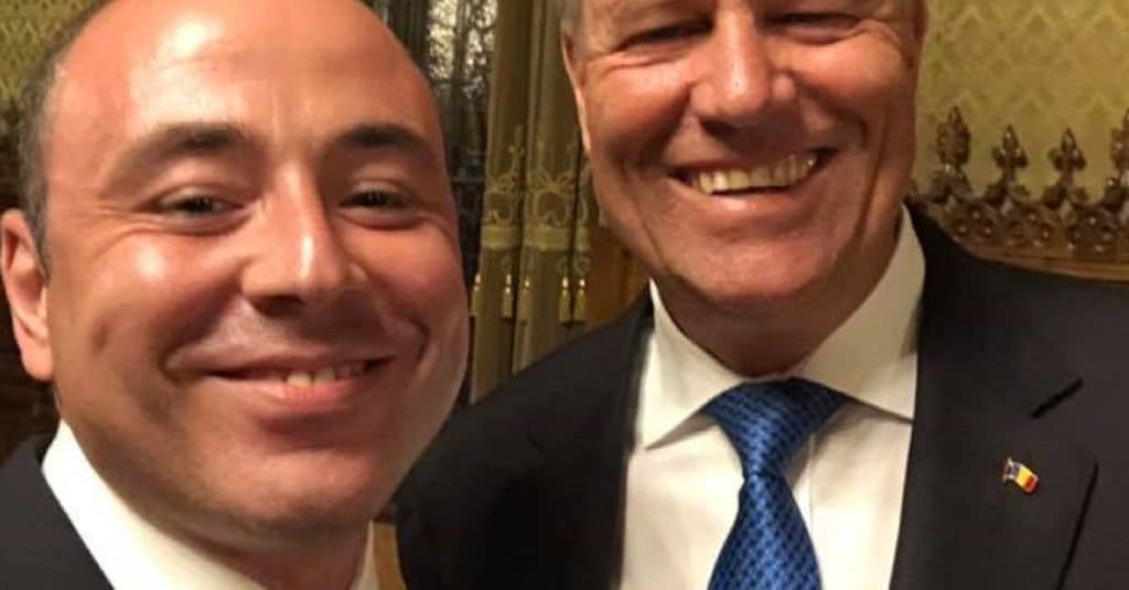 Corupție la Ambasadă: Ambasadorul României în SUA, Andrei Muraru, plătește 50.000 de dolari pe lună pentru consiliere unei firme din America! Chiria lunară a reședinței sale diplomatice este de 21.000 de dolari și are 46 de camere! – 60m.ro