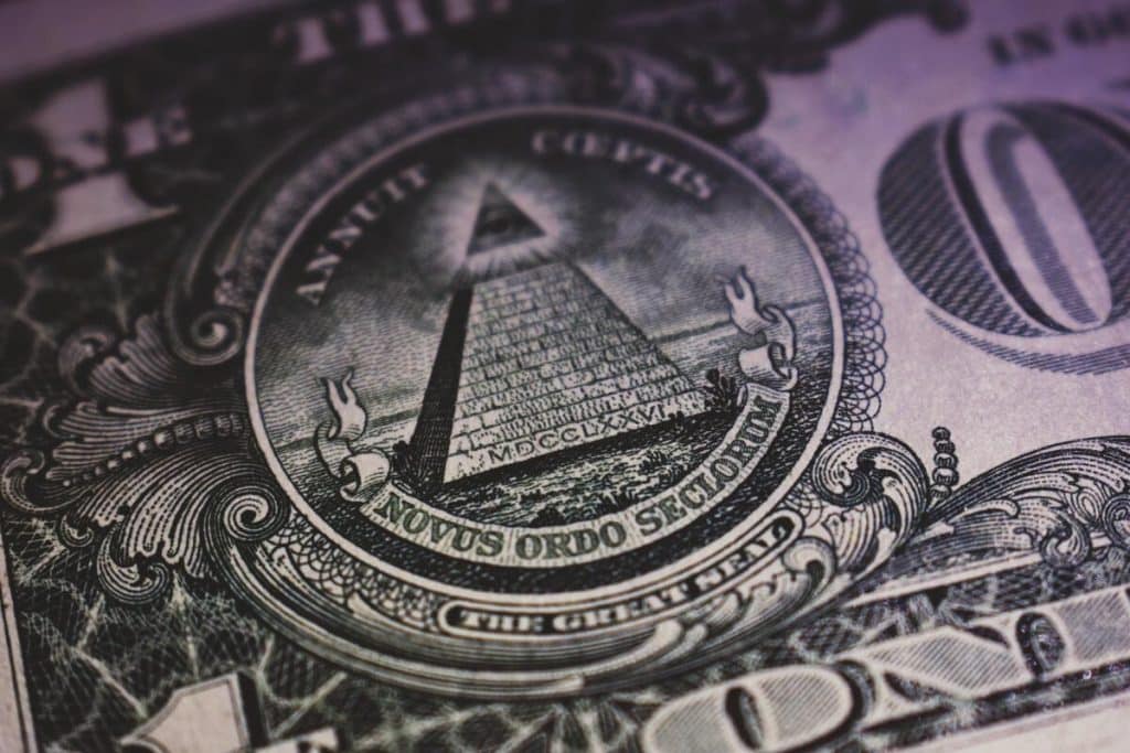 FMI spune că aprecierea dolarului a afectat mai puternic economiile emergente decât pe cele avansate