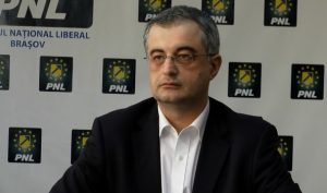 Liberalii spun lucruri trăsnite: Un deputat PNL vrea ca toate blocurile din România să fie vopsite în alb – 60m.ro