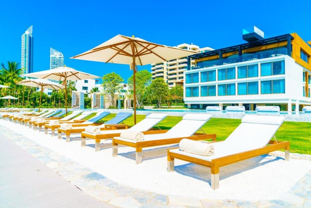 Cât costă o vacanță de lux în Europa. Cele mai scumpe și cele mai ieftine hoteluri, în funcție de destinație