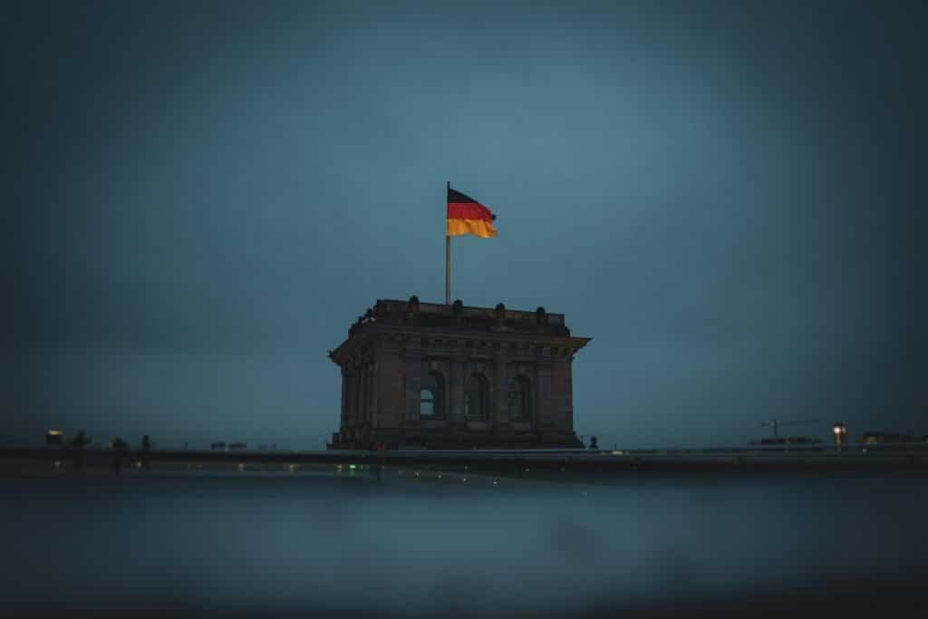 Germania, în prag de dezindustrializare. Țara nu mai e atractivă pentru investitori, iar tranziția la energia regenerabilă e considerată „problematică” pentru economie