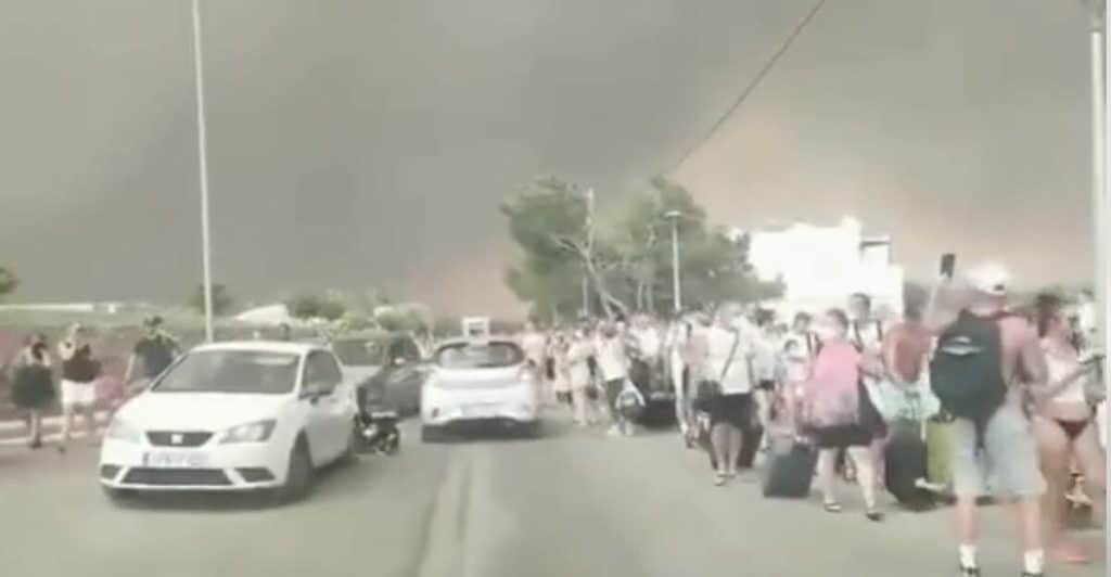 Rodos, în flăcări: Cea mai mare evacuare din istoria Greciei – Video