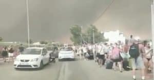 Rodos, în flăcări: Cea mai mare evacuare din istoria Greciei – Video