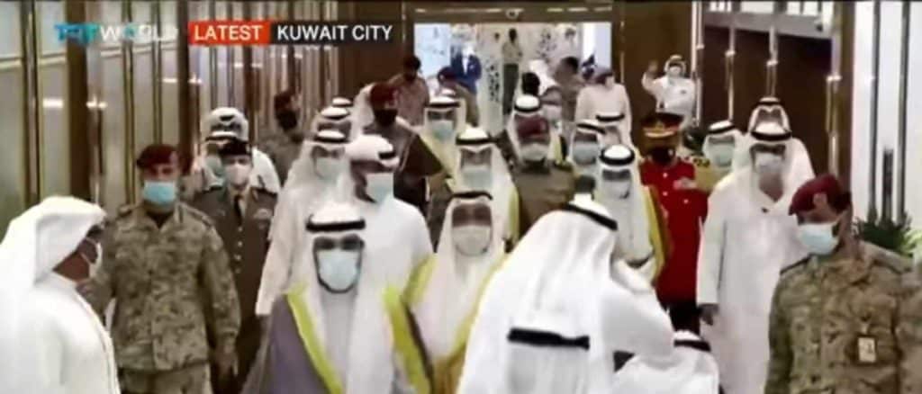 A murit emirul Kuweitului