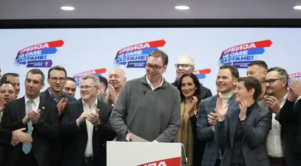 Aleksandar Vučić spune că a obținut majoritatea absolută la alegerile anticipate din Serbia – 60m.ro