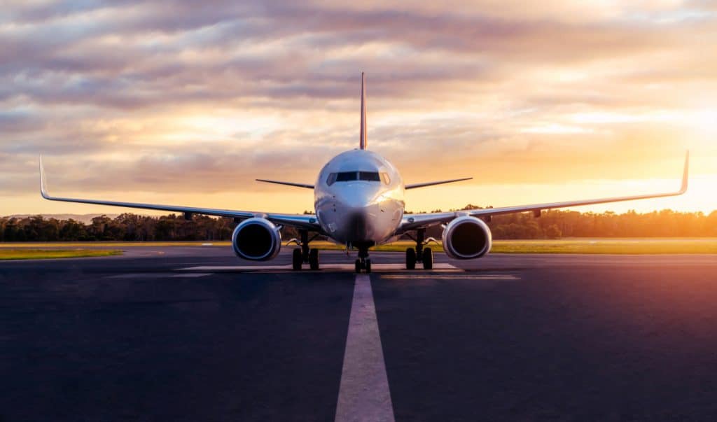 Un avion rusesc aterizează din greșeală pe un râu înghețat