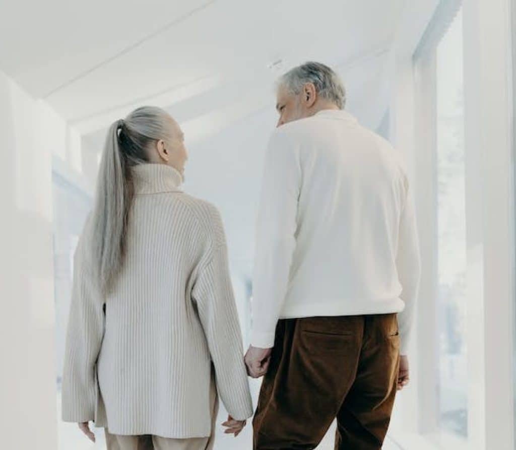 Peste 1 milion de francezi au părăsit țara la pensionare. Țările care se bat pentru ei cu măsuri fiscale prietenoase: Vrem ca pensionarii să se stabilească aici, avem o țară frumoasă