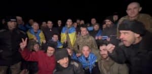Ucraina și Rusia au făcut schimb de prizonieri. Zelenski: Vom continua să lucrăm pentru a-i aduce înapoi pe toți oamenii noștri – VIDEO