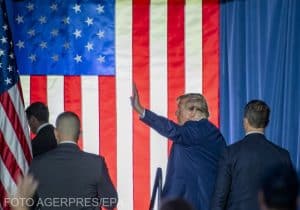 Chris Christie, candidat anti-Trump, se retrage din cursa primarelor republicane