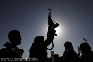 Liderul rebelilor Houthi avertizează cu un atac mult mai amplu. ”Cei care doresc să se implice… își pun în pericol securitatea maritimă și navele comerciale”