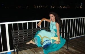 Consiliera ANRE care a ajuns în mai puțin de doi ani director general adjunct a fost promovată secretar general – 60m.ro