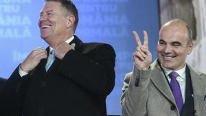 După 5 ani, 10.428 de persoane încă îl mai așteaptă pe ”europapapgalul” PNL, Rareș Bogdan, să vină să le ia pensiile speciale ”în maximum 30 de zile” – 60m.ro